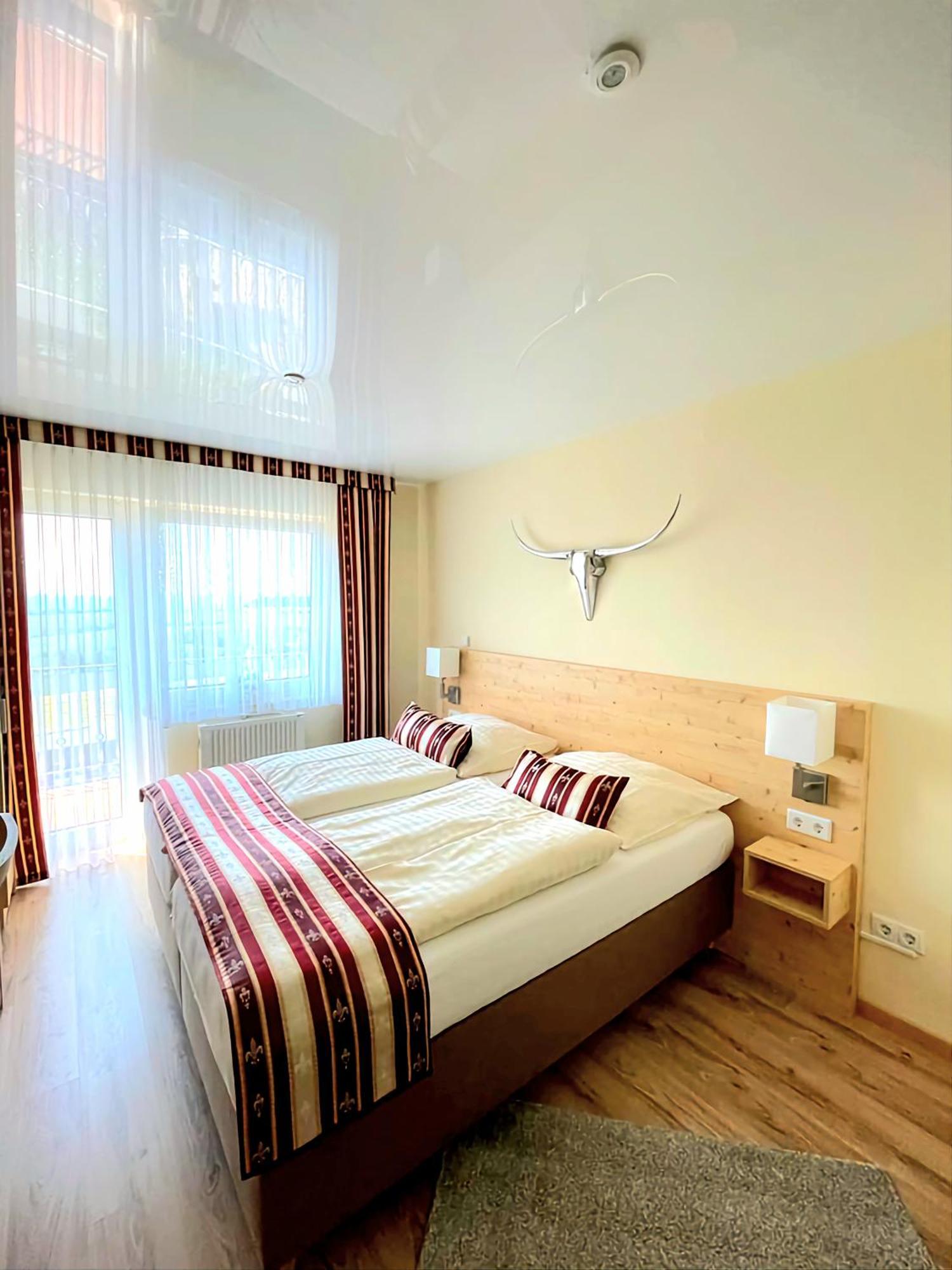 Landhaus Kuerrenberg มาเยิน ภายนอก รูปภาพ